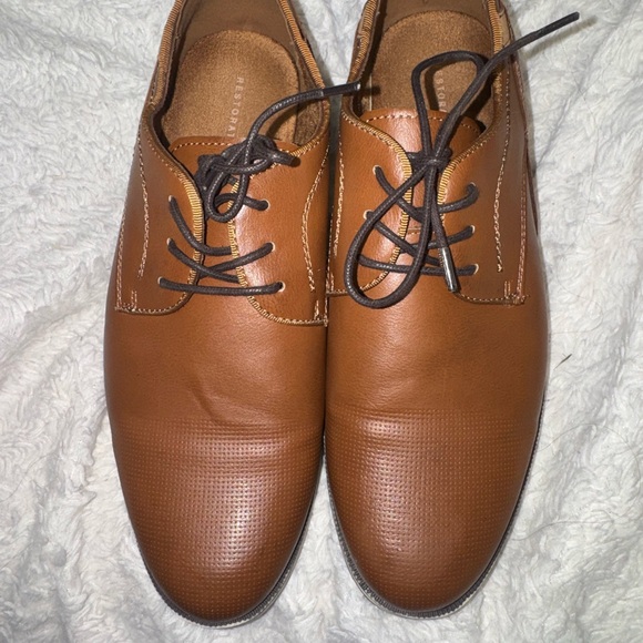 Elegant Tan Leather Oxfords for Men - Picture 3 of 5